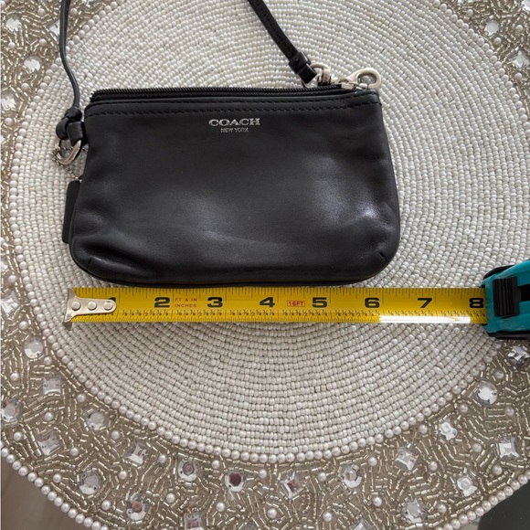 Vintage Coach Signature New York Silver Stamp Black Leather Wristlet - Picture 11 of 12